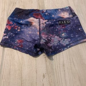 Fleo Shorts